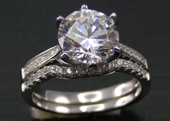 1 szt. Okrągły brylantowy pierścionek z brylantem 1,25 CT, 18-karatowy zestaw pierścionków z białego złota dla kobiet