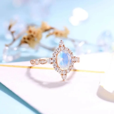 Najnowszy Rose Gold Plated 925 Sterling Silver Biżuteria Oval Cut Blue Moonstone Pierścionki zaręczynowe