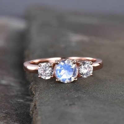 Srebro próby 925 CZ Naturalna biżuteria Faceted Rainbow Moonstone Trzy kamienne pierścienie
