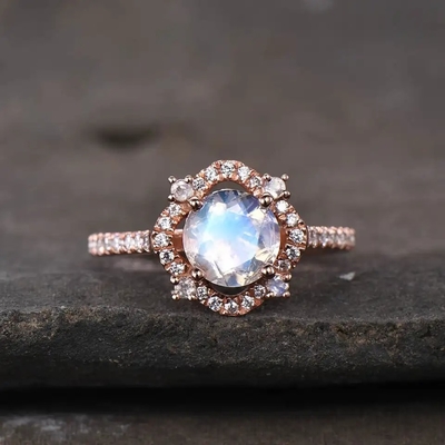925 Sterling Silver CZ Hurtownia biżuterii z kamienia naturalnego Faceted Rainbow Moonstone Ring