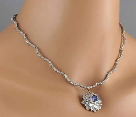 13,80 CTW Naturalny tanzanit i diamentowy naszyjnik z 14-karatowego białego złota