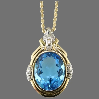14-karatowy okrągły niebieski topaz i diamentowy wisiorek dla kobiet