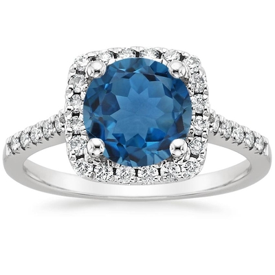 Klasyczny szwajcarski niebieski topaz i diamentowy pierścionek zaręczynowy z trzech kamieni 925 Sterling Silver