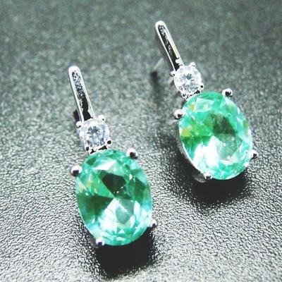 Owalny krój Green Spinel Biżuteria Srebrny kolczyk zaręczynowy dla kobiet