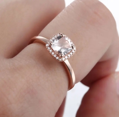 925 Sterling Silver Round Shape Rose Gold Platedt Morganite Kolczyki mankietowe