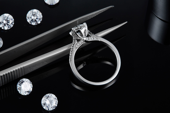 Minimalistyczne niestandardowe diamentowe pierścionki zaręczynowe Moissanite Pierścionki obietnicy dla kobiet