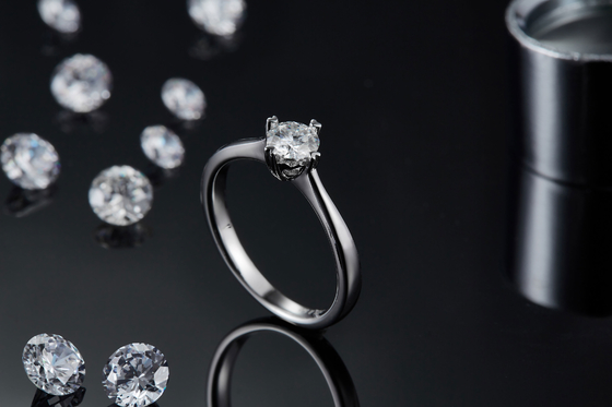 9K ze srebrną mozaiką Moissanite Biżuteria Minimalistyczny damski pierścionek