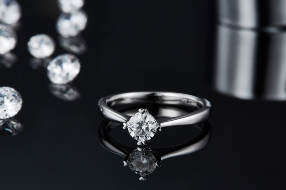9K ze srebrną mozaiką Moissanite Biżuteria Minimalistyczny damski pierścionek