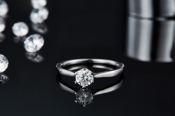 0,5 ct Kształt sześciokątnej biżuterii Lab Diamond ze srebrnym pierścionkiem dla kobiet