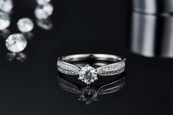 Biżuteria z 9-karatowego złota Minimalistyczne wzory Moissanite 925 Silver Ring Set