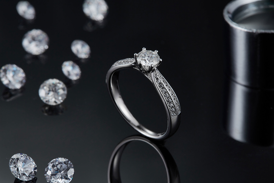 Biżuteria z 9-karatowego złota Minimalistyczne wzory Moissanite 925 Silver Ring Set