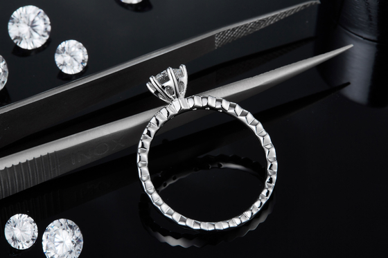1.16CTW Wavilion Design biały Moissanite i szafir Platineve diamenty biżuteria zaręczynowy dla kobiet pierścionek