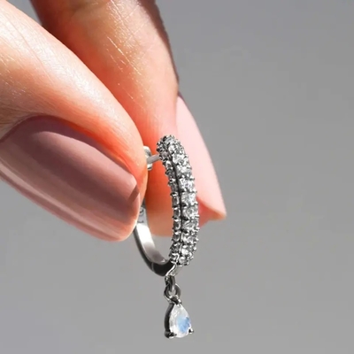 Pozłacane różowym złotem 925 Sterling Silver Rainbow Moonstone kolczyki Bagietka cut Natural Moonstone Stud Kolczyk Biżuteria