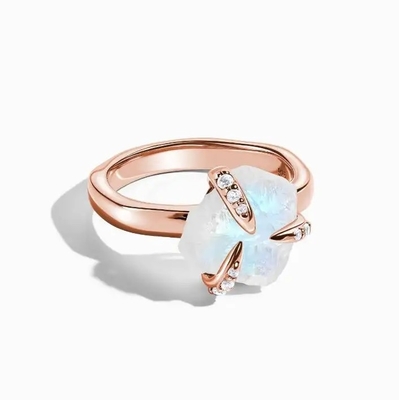 Modna biżuteria Surowy pierścionek z kamieniem księżycowym Sterling Silver 925 Nieregularne trzy zęby Kobiety Biżuteria