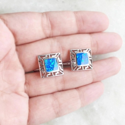 Hurtowa personalizacja 925 Sterling Silver Blue Opal Grecki klucz Half Hoop Kolczyki dla kobiet