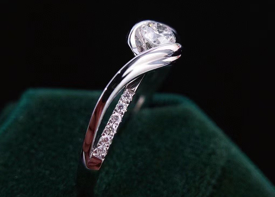 Okrągły cięcie 0,46ct Prawdziwy diamentowy pierścionek z biżuterią 14K białe złoto materiał ODM