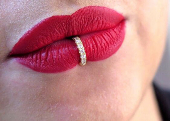 Pierścień Piercing Tragus 0,1ct diamenty, pierścień nosowy z białego złota, średnica wewnętrzna 8-15mm