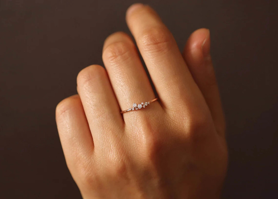 Solidny pierścionek z biżuterią z prawdziwego diamentu 14K Brilliant Cut ODM na rocznicę