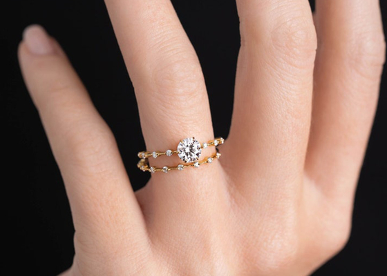 1,0-karatowe pierścionki z diamentami Moissanite, okrągłe pierścionki zaręczynowe 6,5 mm ODM