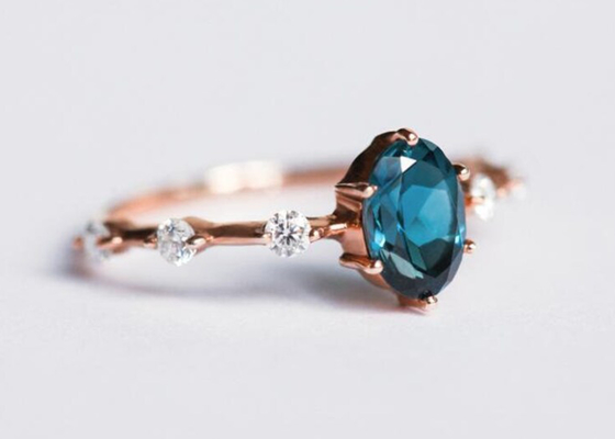 1.56ct London Blue Topaz Ring, owalny kształt Diamond Ring Round Cut OEM