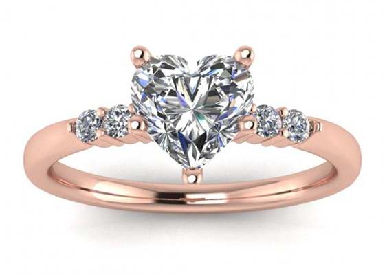 0,8ct 9K Srebrny pierścionek w kształcie serca z diamentem laboratoryjnym o wymiarach 6 mm