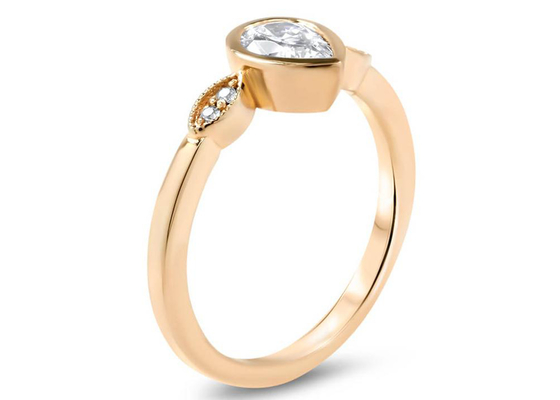 0,77 karata 10k Złoty pierścionek Moissanite, złoty pierścionek zaręczynowy Solitaire o wymiarach 5 × 7 mm