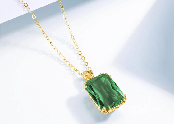 Vintage 14K złote naszyjniki 2,67 ct 8 × 10 mm z naturalnym szmaragdowym wisiorkiem