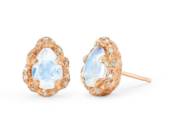 Złote kolczyki z kroplą wody 9K z prawdziwym diamentem o wymiarach 6 × 8 mm