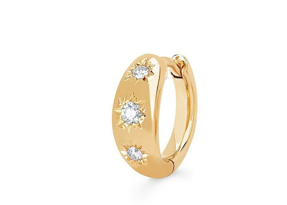 Złote kolczyki koła o średnicy 12 mm z okrągłym diamentem o szlifie 0,16 ct